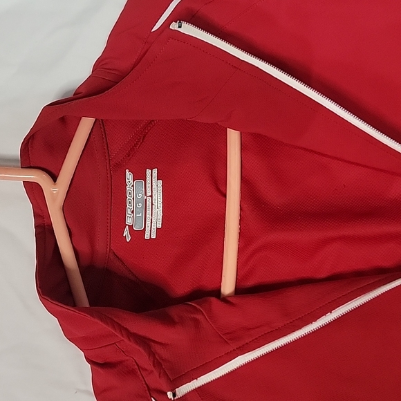 Brooks jacket color red size L - Picture 6 of 8